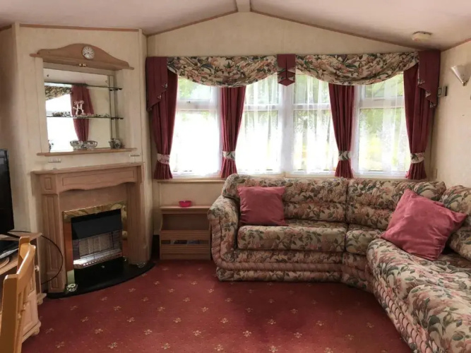 60 Glenfinart Caravan Park