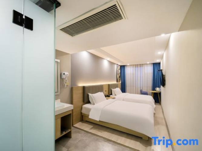 Premium Twin room