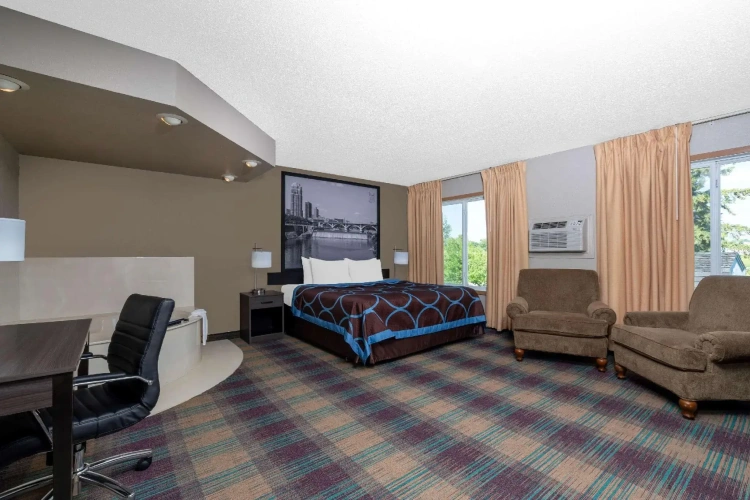 Deluxe Double Suite