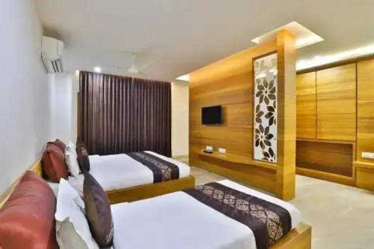 Tree Top Residency by OYO Rooms
