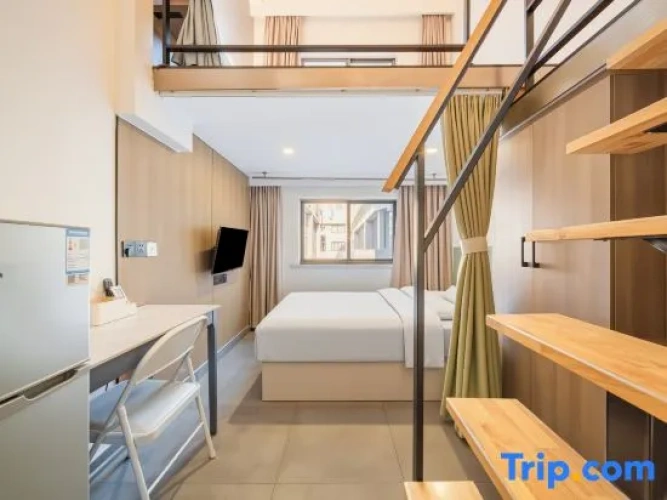 Bed in Dorm (female dorm)