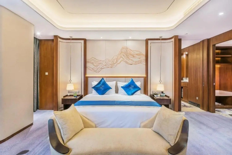 1 Bedroom Suite