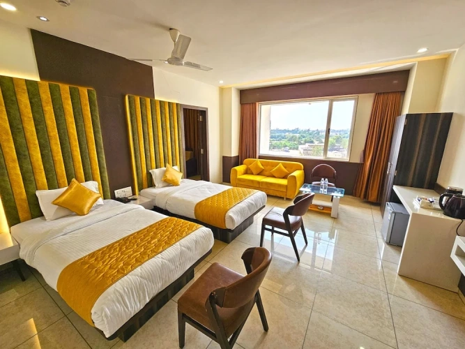 Deluxe Suite