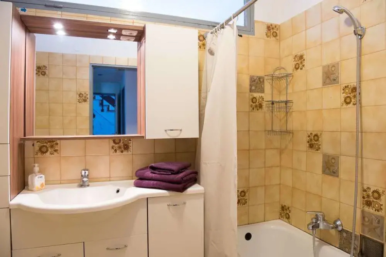 Alpz Apartments