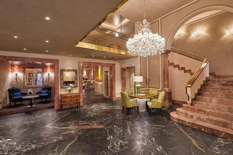 Accademia Hotel