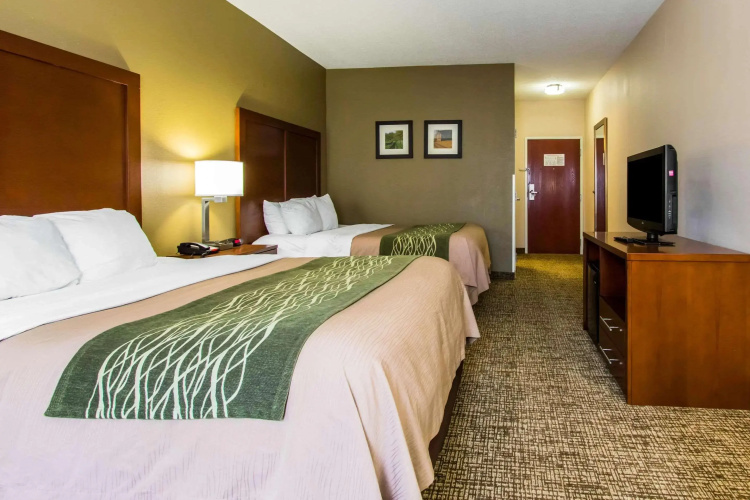 Comfort Inn & Suites Cave City