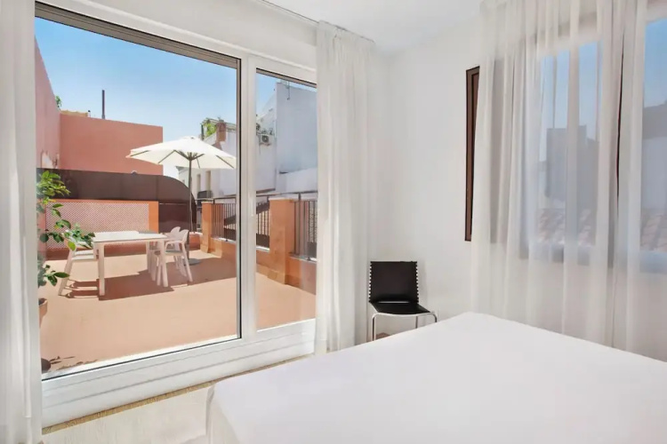 Metropolis Sevilla Apartaments