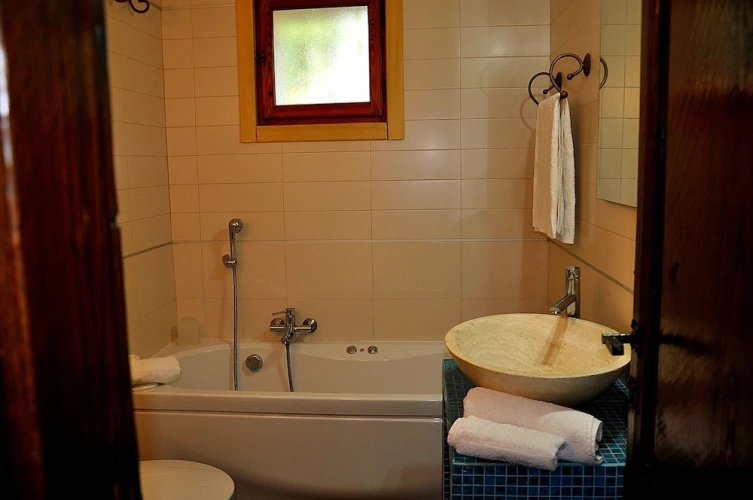 3 Bedrooms Apartment