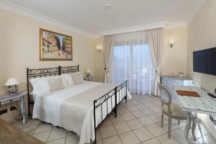 Deluxe Superior Double room