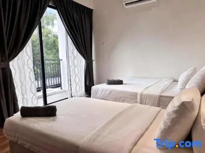 3 Bedrooms Bungalow