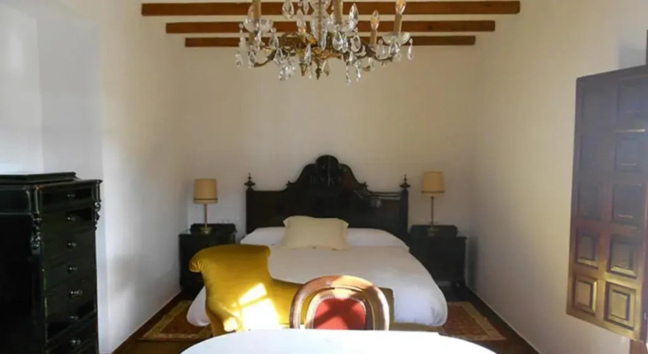 2 Bedrooms Suite