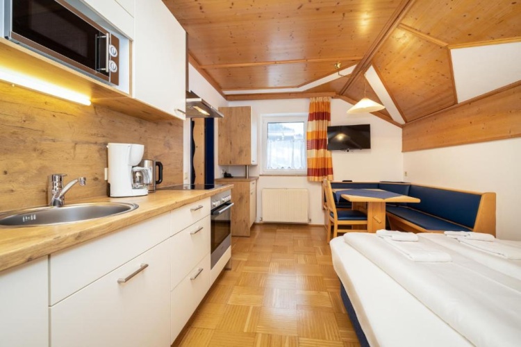 2 Bedrooms Double Apartment