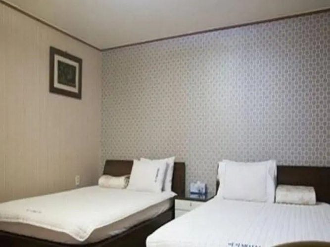 Goodstay Beach Motel