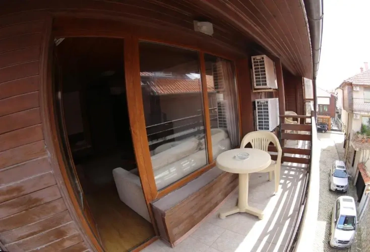 Apartment with balcony