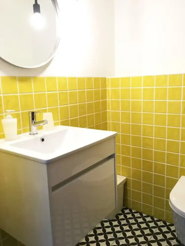 Lemon Tree Apartments