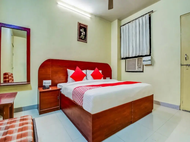 Collection O 18320 Hotel Utsav
