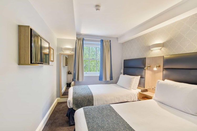 Twin room