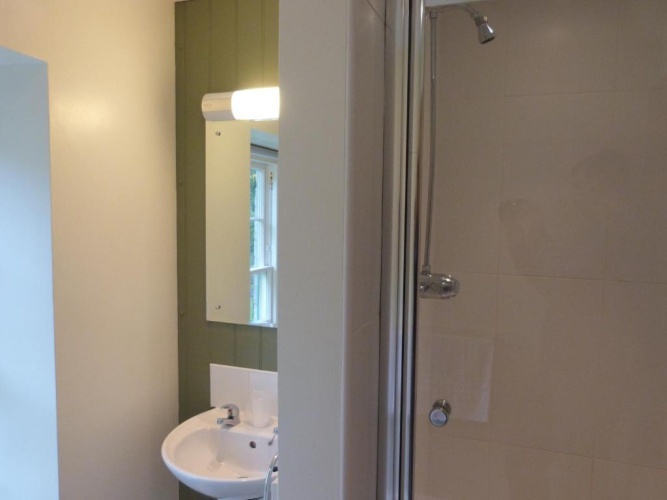 4 Bedrooms Apartment