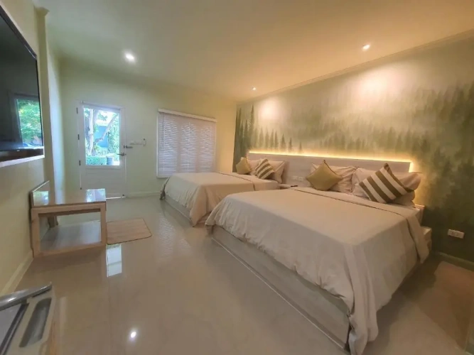 Superior Quadruple room