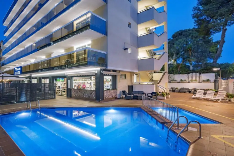 Ponient Aparthotel Marinada