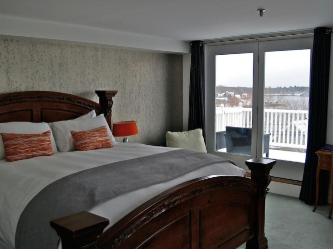 Camden Harbour Inn