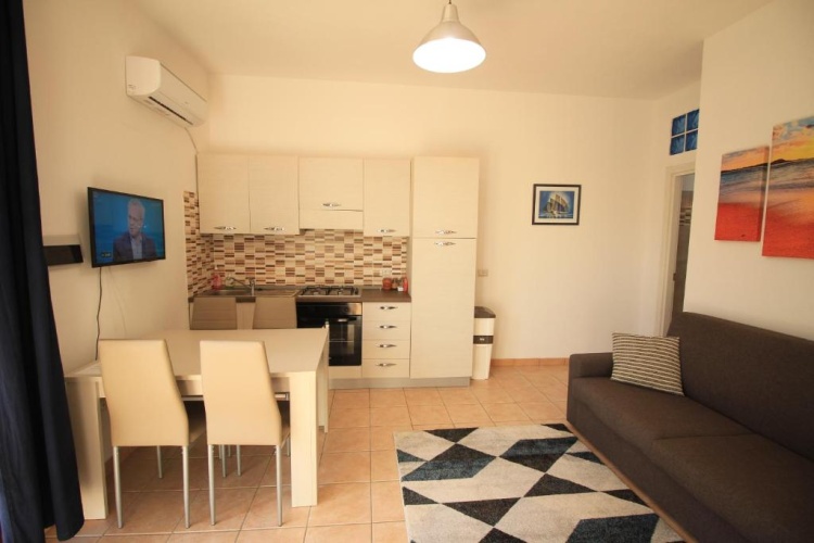 Apartment with garden view
