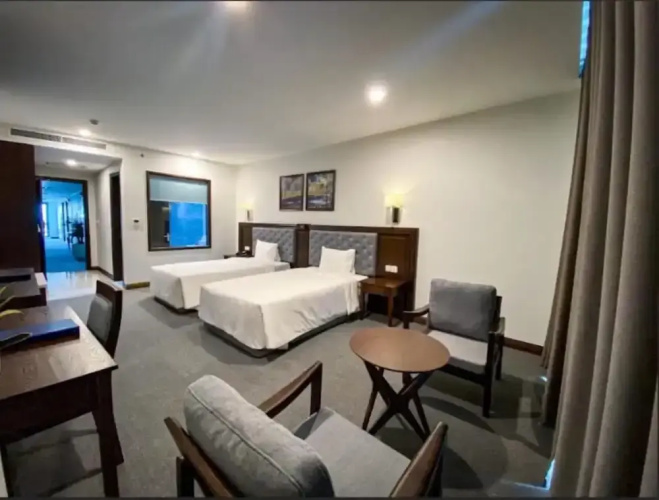 Peace Hotel Ha Long