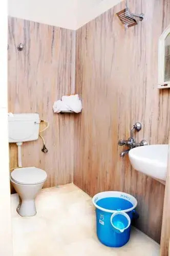 Pk Suites Inn by OYO Rooms
