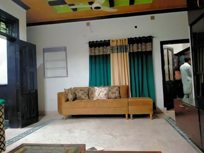 Decent Inn Guest House