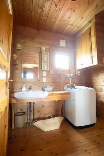 Powder Hut