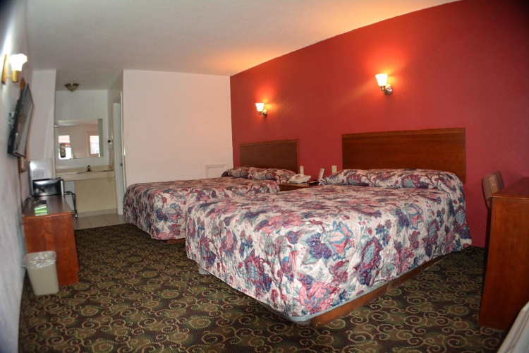 Standard Quadruple room
