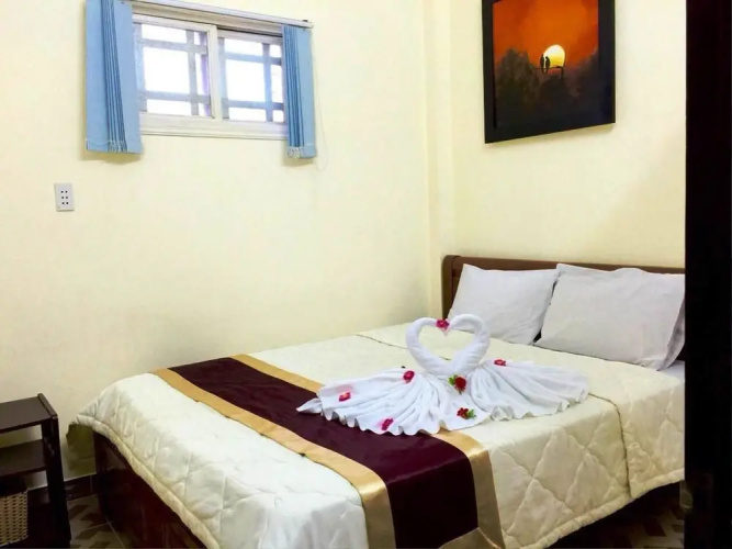 Quy Long Homestay