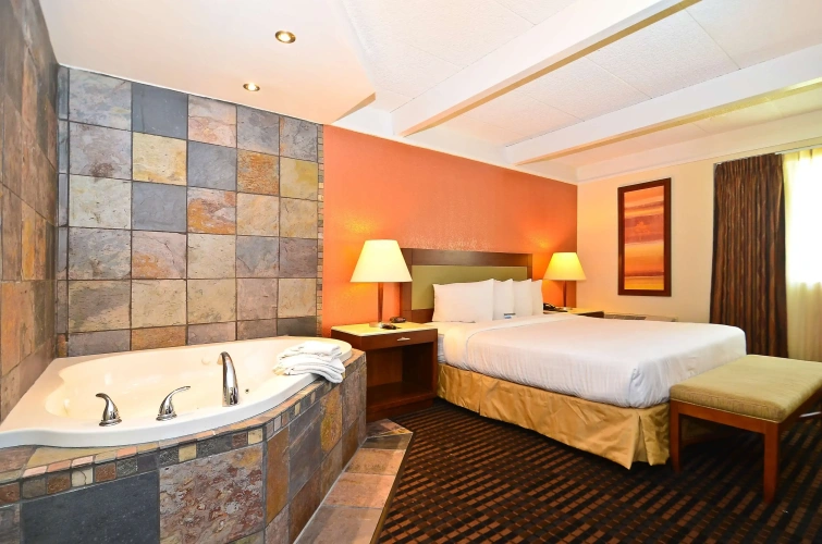 Deluxe Double Suite