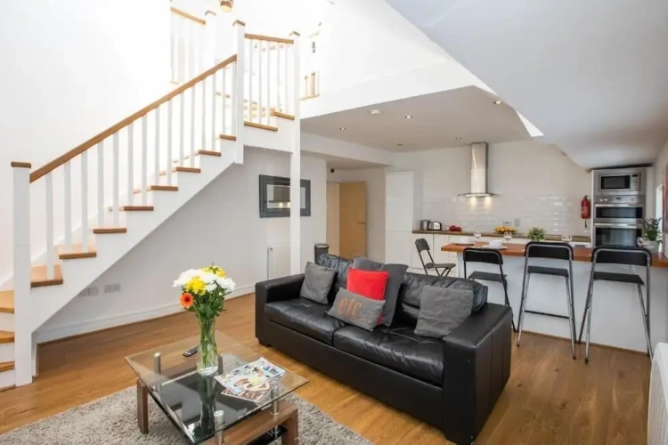 3 Bedrooms Superior Apartment with city view