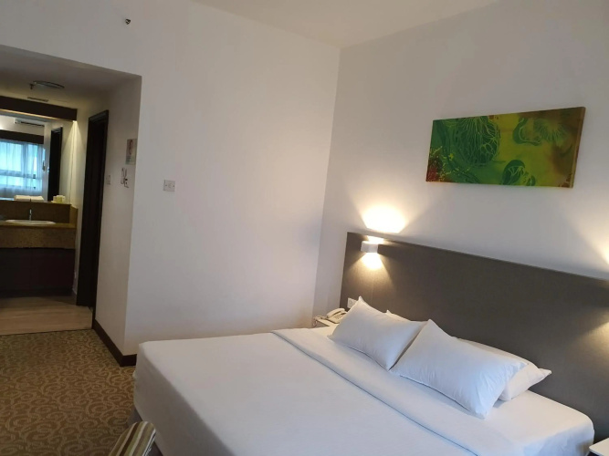 Crown Regency Serviced Suites