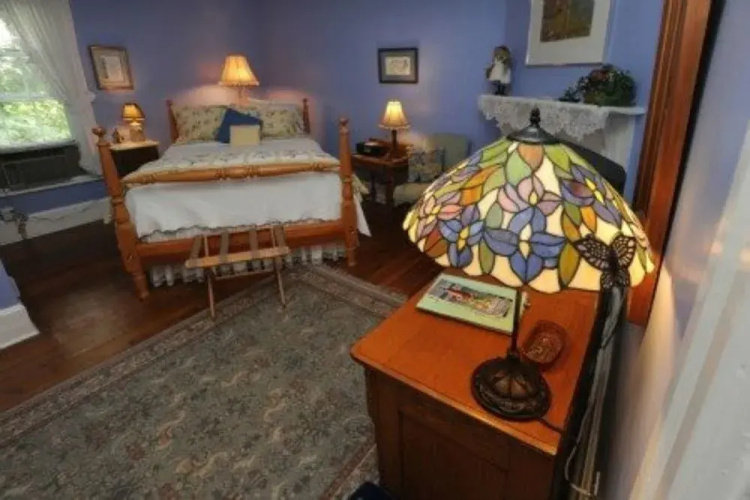 Dry Ridge Inn