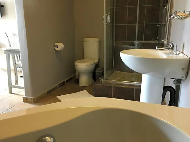 Rhino Creek Estate
