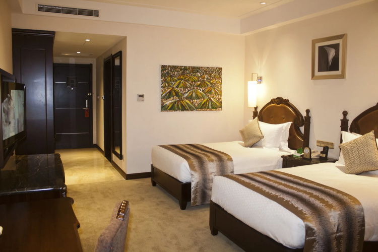 Tang Palace Hotel