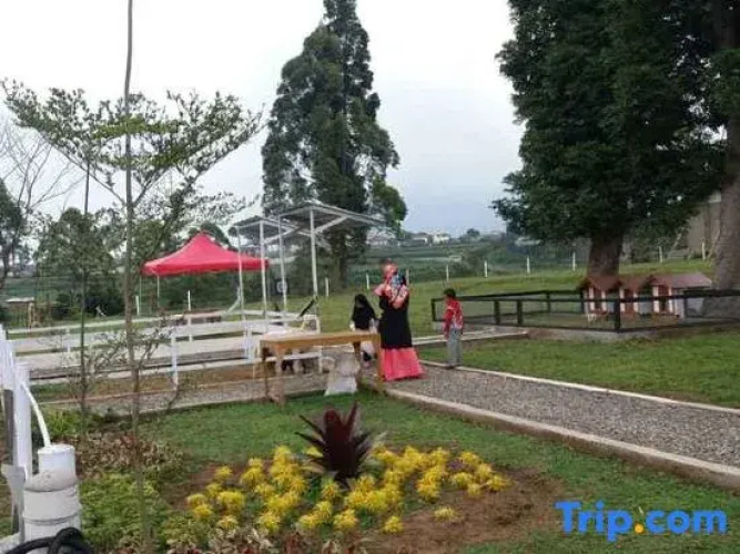 Shinta Corner 2 Ranch Hotel