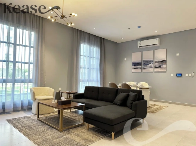 3 Bedrooms Apartment