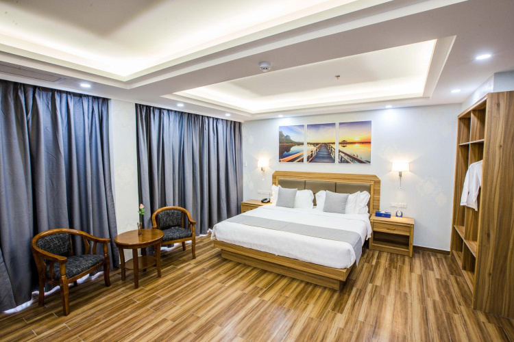 Costa Palawan Resort