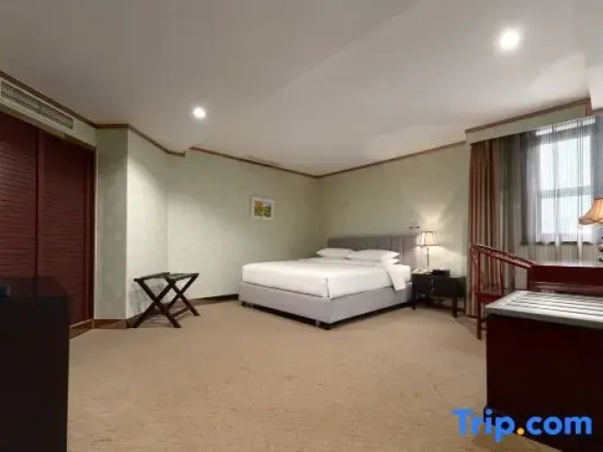 Standard Double Suite