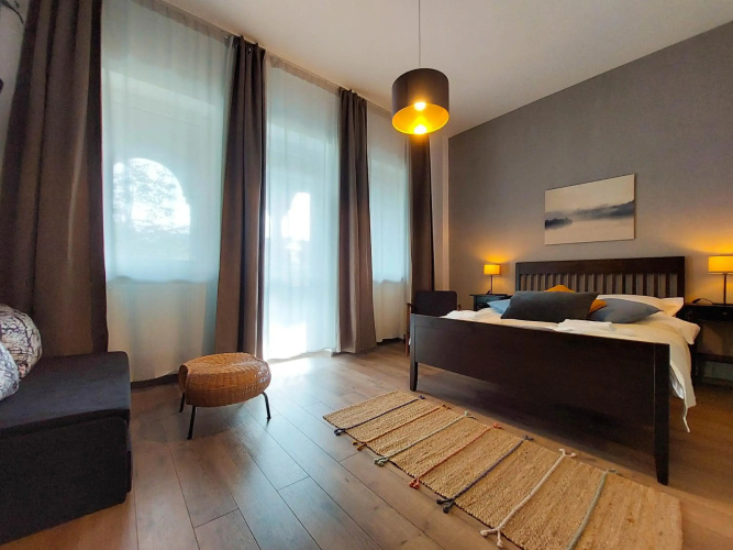 AMZEI Studios & Suites