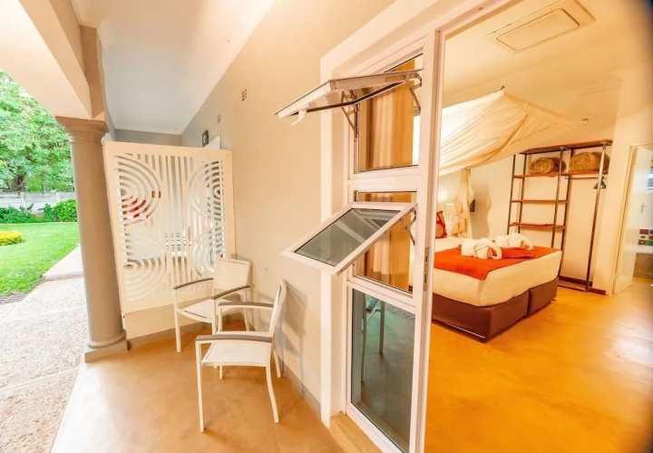 PheZulu Guest Lodge