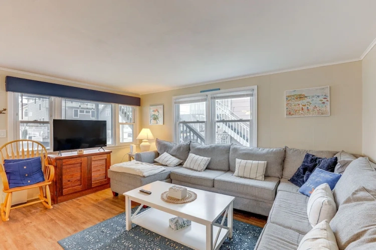 3 Bedrooms Cottage