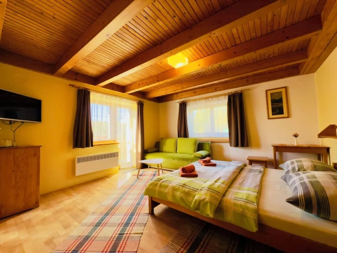 Triple room