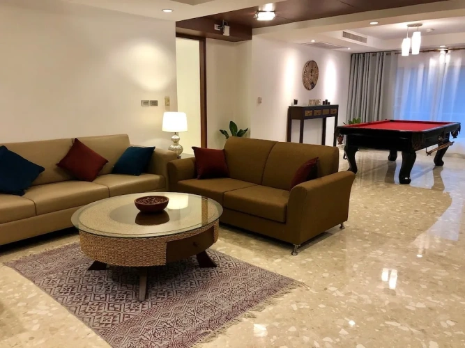3 Bedrooms Apartment