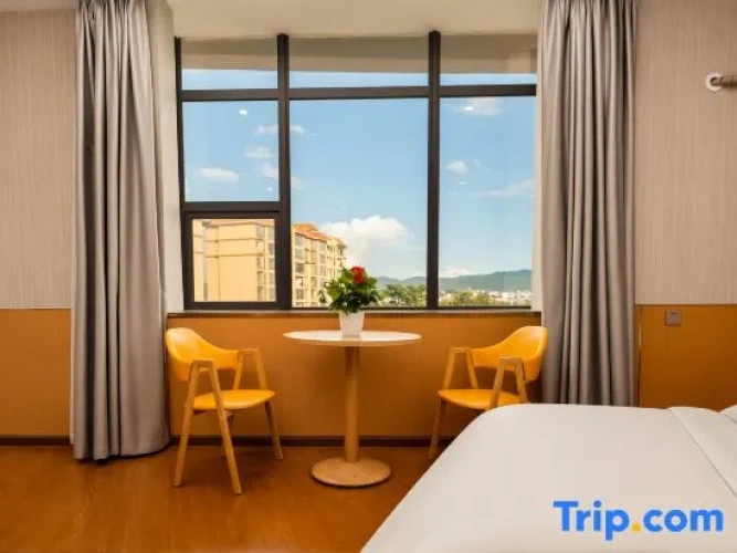 Business Triple Suite