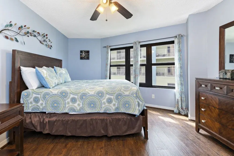 Harbor Place 206