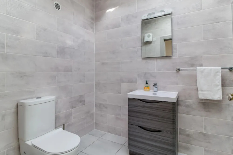 Central Park Apartment 3